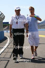 20.08.2009 Valencia, Spain,  Ross Brawn (GBR), Brawn GP, Team Principal with Jenson Button (GBR), Brawn GP - Formula 1 World Championship, Rd 11, European Grand Prix, Thursday