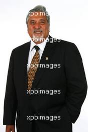 28.02.2009 Silverstone, England, Dr. Vijay Mallya (IND) Force India F1 Team Owner - Force India, VJM02 - Launch