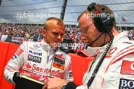 21.06.2009 Silverstone, England,  Heikki Kovalainen (FIN), McLaren Mercedes - Formula 1 World Championship, Rd 8, British Grand Prix, Sunday Pre-Race Grid