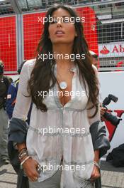 21.06.2009 Silverstone, England,  Elisabetta Gregoraci (ITA), Wife of Flavio Briatore (ITA) - Formula 1 World Championship, Rd 8, British Grand Prix, Sunday Pre-Race Grid