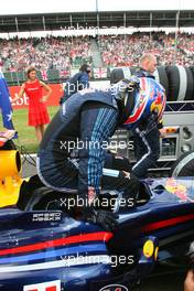 Mark Webber (AUS), Red Bull Racing  - Formula 1 World Championship, Rd 8, British Grand Prix, Sunday Pre-Race Grid