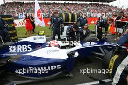 21.06.2009 Silverstone, England,  Kazuki Nakajima (JPN), Williams F1 Team  - Formula 1 World Championship, Rd 8, British Grand Prix, Sunday Pre-Race Grid