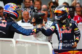 21.06.2009 Silverstone, England,  Mark Webber (AUS), Red Bull Racing and Sebastian Vettel (GER), Red Bull Racing - Formula 1 World Championship, Rd 8, British Grand Prix, Sunday Podium