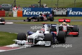 21.06.2009 Silverstone, England,  Robert Kubica (POL),  BMW Sauber F1 Team leads Lewis Hamilton (GBR), McLaren Mercedes - Formula 1 World Championship, Rd 8, British Grand Prix, Sunday Race
