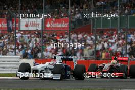 21.06.2009 Silverstone, England,  Robert Kubica (POL), BMW Sauber F1 Team and Lewis Hamilton (GBR), McLaren Mercedes  - Formula 1 World Championship, Rd 8, British Grand Prix, Sunday Race