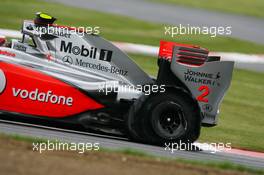 21.06.2009 Silverstone, England,  Heikki Kovalainen (FIN), McLaren Mercedes, MP4-24 had a puncture - Formula 1 World Championship, Rd 8, British Grand Prix, Sunday Race