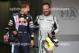 20.06.2009 Silverstone, England,  Sebastian Vettel (GER), Red Bull Racing and Rubens Barrichello (BRA), Brawn GP  - Formula 1 World Championship, Rd 8, British Grand Prix, Saturday Qualifying
