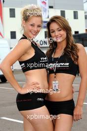 20.06.2009 Silverstone, England,  Girls in the paddock - Formula 1 World Championship, Rd 8, British Grand Prix, Saturday