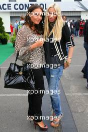 21.06.2009 Silverstone, England,  Tamara and Petra Ecclestone (GBR), Daughters of Bernie Eccelestone - Formula 1 World Championship, Rd 8, British Grand Prix, Sunday