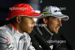 18.06.2009 Silverstone, England,  Lewis Hamilton (GBR), McLaren Mercedes, Jenson Button (GBR), Brawn GP - Formula 1 World Championship, Rd 8, British Grand Prix, Thursday Press Conference