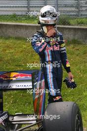 10.07.2009 Nurburg, Germany,  Sebastian Vettel (GER), Red Bull Racing stops on track during frist free practice - Formula 1 World Championship, Rd 9, German Grand Prix, Friday Practice