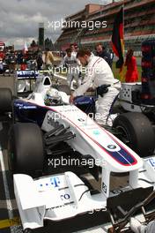 12.07.2009 Nürburg, Germany,  Nick Heidfeld (GER), BMW Sauber F1 Team - Formula 1 World Championship, Rd 9, German Grand Prix, Sunday Pre-Race Grid