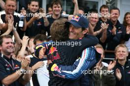 12.07.2009 Nürburg, Germany,  1st place Mark Webber (AUS), Red Bull Racingand Christian Horner (GBR), Red Bull Racing, Sporting Director - Formula 1 World Championship, Rd 9, German Grand Prix, Sunday Podium
