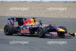 12.07.2009 Nürburg, Germany, Mark Webber (AUS), Red Bull Racing wveing to the fans - Formula 1 World Championship, Rd 9, German Grand Prix, Sunday Race