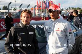 11.07.2009 Nürburg, Germany,  Jenson Button (GBR), Brawn GP, Lewis Hamilton (GBR), McLaren Mercedes - Formula 1 World Championship, Rd 9, German Grand Prix, Saturday