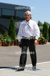 24.07.2009 Budapest, Hungary,  Bernie Ecclestone (GBR), President and CEO of Formula One Management - Formula 1 World Championship, Rd 10, Hungarian Grand Prix, Friday