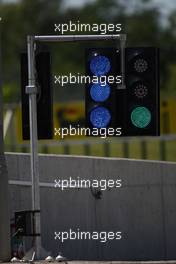 24.07.2009 Budapest, Hungary,  pit lane lights - Formula 1 World Championship, Rd 10, Hungarian Grand Prix, Friday