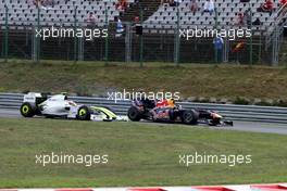 26.07.2009 Budapest, Hungary,  Rubens Barrichello (BRA), BrawnGP, Sebastian Vettel (GER), Red Bull Racing - Formula 1 World Championship, Rd 10, Hungarian Grand Prix, Sunday Race