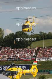 25.07.2009 Budapest, Hungary,  Felipe Massa (BRA), Scuderia Ferrari goes to the hospital by helicopter  - Formula 1 World Championship, Rd 10, Hungarian Grand Prix, Saturday Qualifying