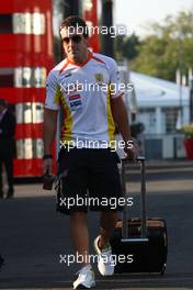 11.09.2009 Monza, Italy,  Fernando Alonso (ESP), Renault F1 Team - Formula 1 World Championship, Rd 13, Italian Grand Prix, Friday