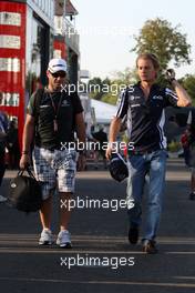 11.09.2009 Monza, Italy,  Rubens Barrichello (BRA), BrawnGP, Nico Rosberg (GER), WilliamsF1 Team - Formula 1 World Championship, Rd 13, Italian Grand Prix, Friday