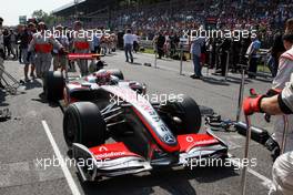 13.09.2009 Monza, Italy,  Heikki Kovalainen (FIN), McLaren Mercedes - Formula 1 World Championship, Rd 13, Italian Grand Prix, Sunday Pre-Race Grid