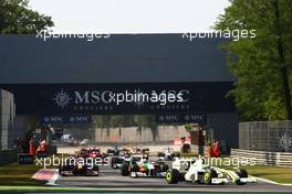 13.09.2009 Monza, Italy,  Jenson Button (GBR), BrawnGP, BGP001 - Formula 1 World Championship, Rd 13, Italian Grand Prix, Sunday Race