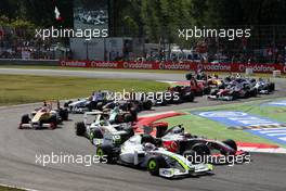 13.09.2009 Monza, Italy,  Rubens Barrichello (BRA), BrawnGP, Heikki Kovalainen (FIN), McLaren Mercedes - Formula 1 World Championship, Rd 13, Italian Grand Prix, Sunday Race