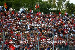 12.09.2009 Monza, Italy,  Fans in the grandstand - Formula 1 World Championship, Rd 13, Italian Grand Prix, Saturday Qualifying