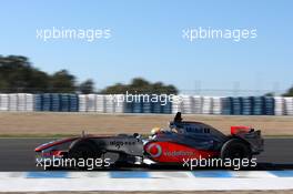 13.02.2009 Jerez, Spain,  Lewis Hamilton (GBR), McLaren Mercedes, MP4-24 - Formula 1 Testing, Jerez