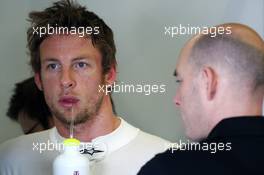 16.03.2009 Jerez, Spain,  Jenson Button (GBR), BrawnGP, Jock Clear (GBR), BrawnGP, Brawn GP Senior Race Engineer to Rubens Barrichello (BRA) - Formula 1 Testing, Jerez