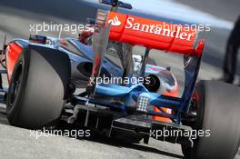 18.03.2009 Jerez, Spain,  Heikki Kovalainen (FIN), McLaren Mercedes, MP4-24, running with blue dye at the rear of the car - Formula 1 Testing, Jerez