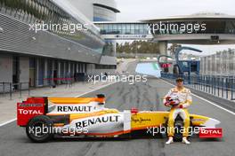 01.12.2009 Jerez, Spain,  Bertrand Baguette (BEL) Tests for  the Renault F1 Team- Formula 1 Testing, Jerez