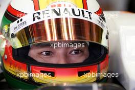 02.12.2009 Jerez, Spain,  Ho-Pin Tung (CHN) Tests for  the Renault F1 Team - Formula 1 Testing, Jerez