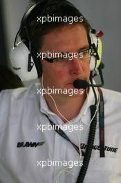 02.10.2009 Suzuka, Japan,  Andrew Shovlin (GBR), Brawn GP, Senior Race Engineer to Jenson Button (GBR) - Formula 1 World Championship, Rd 15, Japanese Grand Prix, Friday