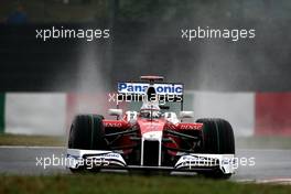 02.10.2009 Suzuka, Japan,  Jarno Trulli (ITA), Toyota Racing - Formula 1 World Championship, Rd 15, Japanese Grand Prix, Friday Practice