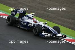 02.10.2009 Suzuka, Japan,  Kazuki Nakajima (JPN), Williams F1 Team  - Formula 1 World Championship, Rd 15, Japanese Grand Prix, Friday Practice
