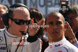 04.10.2009 Suzuka, Japan,  Lewis Hamilton (GBR), McLaren Mercedes  - Formula 1 World Championship, Rd 15, Japanese Grand Prix, Sunday Pre-Race Grid