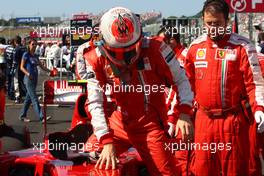 04.10.2009 Suzuka, Japan,  Kimi Raikkonen (FIN), Räikkönen, Scuderia Ferrari - Formula 1 World Championship, Rd 15, Japanese Grand Prix, Sunday Pre-Race Grid