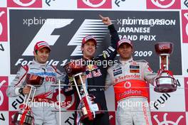 04.10.2009 Suzuka, Japan,  Jarno Trulli (ITA), Toyota Racing finishes 2nd, Sebastian Vettel (GER), Red Bull Racing, 1st, Lewis Hamilton (GBR), McLaren Mercedes, 3rd - Formula 1 World Championship, Rd 15, Japanese Grand Prix, Sunday Podium