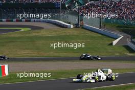04.10.2009 Suzuka, Japan,  Rubens Barrichello (BRA), Brawn GP, BGP001, BGP 001 - Formula 1 World Championship, Rd 15, Japanese Grand Prix, Sunday Race