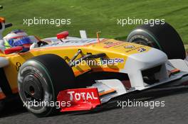 03.10.2009 Suzuka, Japan,  Romain Grosjean (FRA), Renault F1 Team, R29 - Formula 1 World Championship, Rd 15, Japanese Grand Prix, Saturday Qualifying