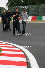 01.10.2009 Suzuka, Japan,  Sébastien Buemi (SUI), Scuderia Toro Rosso - Formula 1 World Championship, Rd 15, Japanese Grand Prix, Thursday