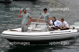 22.05.2009 Monte Carlo, Monaco,  Norbert Haug (GER), Mercedes, Motorsport chief and Martin Whitmarsh (GBR), McLaren, Chief Executive Officer on there way to the FOTA meeting on the boat of Flavio Briatore (ITA), Renault F1 Team, Team Chief, Managing Director (Force Blue) - Formula 1 World Championship, Rd 6, Monaco Grand Prix, Friday