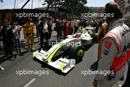 24.05.2009 Monte Carlo, Monaco,  Rubens Barrichello (BRA), Brawn GP  - Formula 1 World Championship, Rd 6, Monaco Grand Prix, Sunday Pre-Race Grid
