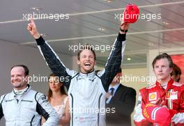 24.05.2009 Monte Carlo, Monaco,  Podium, (l-r), Rubens Barrichello (BRA), Brawn GP, Jenson Button (GBR), Brawn GP and Kimi Raikkonen (FIN), Räikkönen, Scuderia Ferrari - Formula 1 World Championship, Rd 6, Monaco Grand Prix, Sunday Podium
