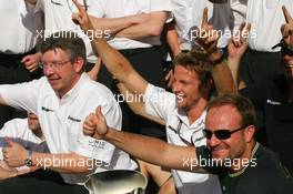 24.05.2009 Monte Carlo, Monaco,  Ross Brawn (GBR) Team Principal, Brawn GP, Jenson Button (GBR), Brawn GP and Rubens Barrichello (BRA), Brawn GP  - Formula 1 World Championship, Rd 6, Monaco Grand Prix, Sunday Podium