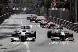 24.05.2009 Monte Carlo, Monaco,  Nick Heidfeld (GER), BMW Sauber F1 Team, F1.09, Adrian Sutil (GER), Force India F1 Team, VJM-02, VJM02, VJM 02- Formula 1 World Championship, Rd 6, Monaco Grand Prix, Sunday Race