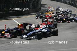 24.05.2009 Monte Carlo, Monaco,  start of the race, Sebastian Vettel (GER), Red Bull Racing and Nico Rosberg (GER), Williams F1 Team  - Formula 1 World Championship, Rd 6, Monaco Grand Prix, Sunday Race