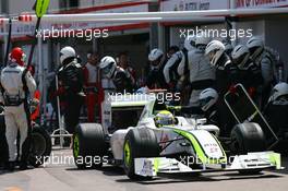 24.05.2009 Monte Carlo, Monaco,  Pitstop of Jenson Button (GBR), Brawn GP, BGP001, BGP 001 - Formula 1 World Championship, Rd 6, Monaco Grand Prix, Sunday Race